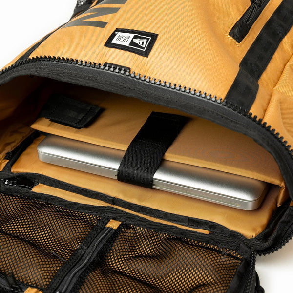 ボックスパック 32L プリントロゴ ライトブロンズ