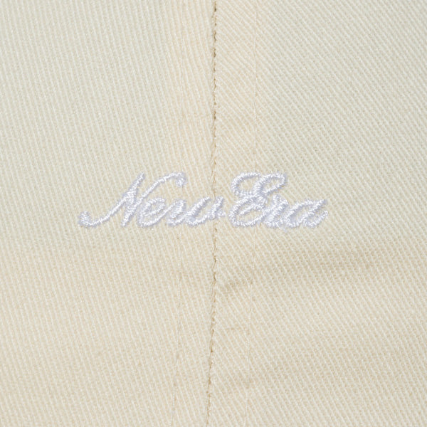 カジュアルクラシック Strap Logo ライトクリーム