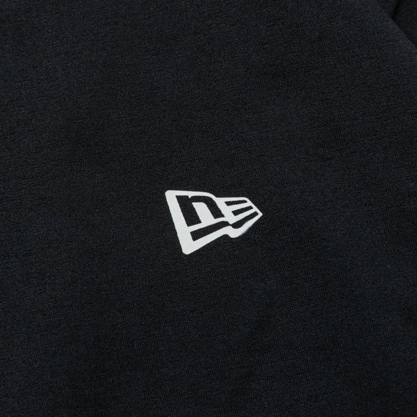 長袖 オーバーサイズド ユーティリティー パフォーマンス Tシャツ ブラック