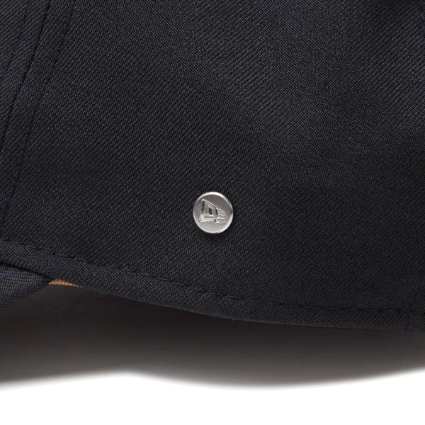 9TWENTY ロングバイザー Metal Flag Pin ブラック