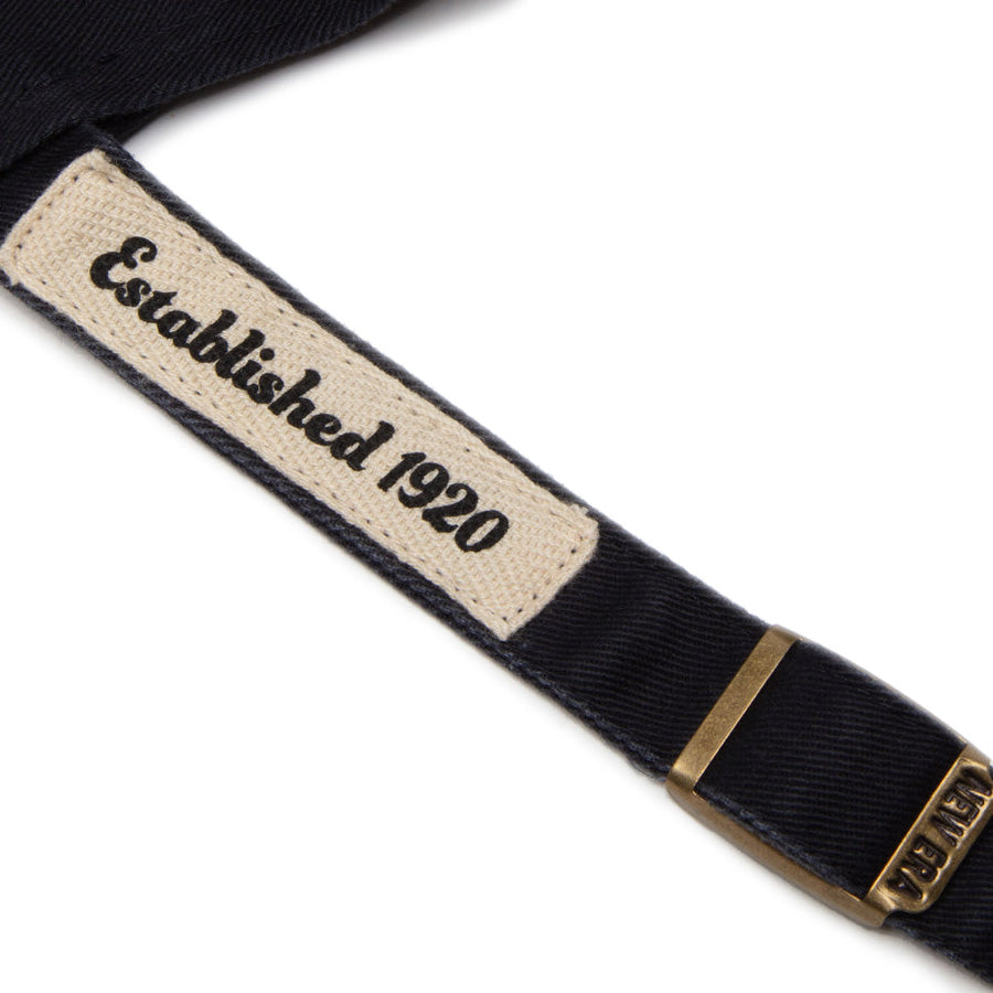 カジュアルクラシック Strap Logo ネイビー