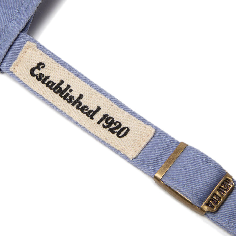 カジュアルクラシック Strap Logo アイリスフラワー