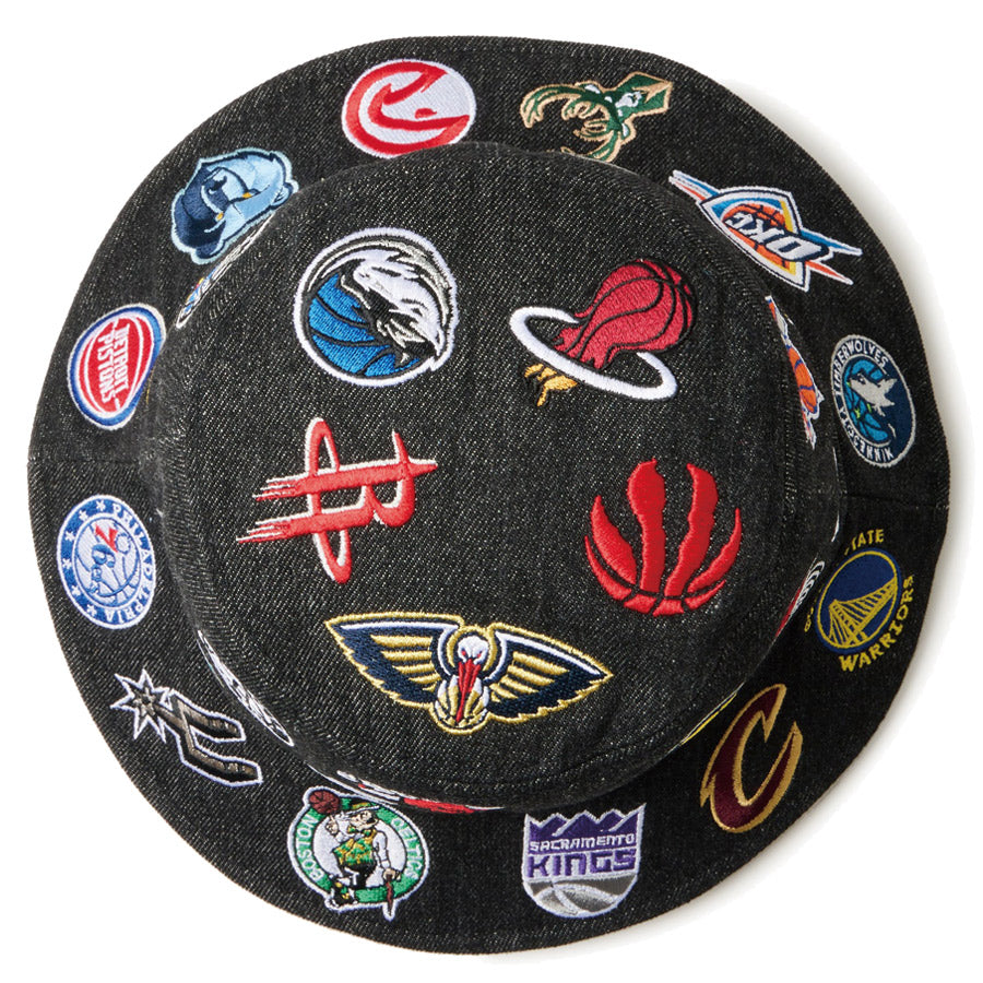 バケット01 Team Logo Allover NBA ブラックデニム
