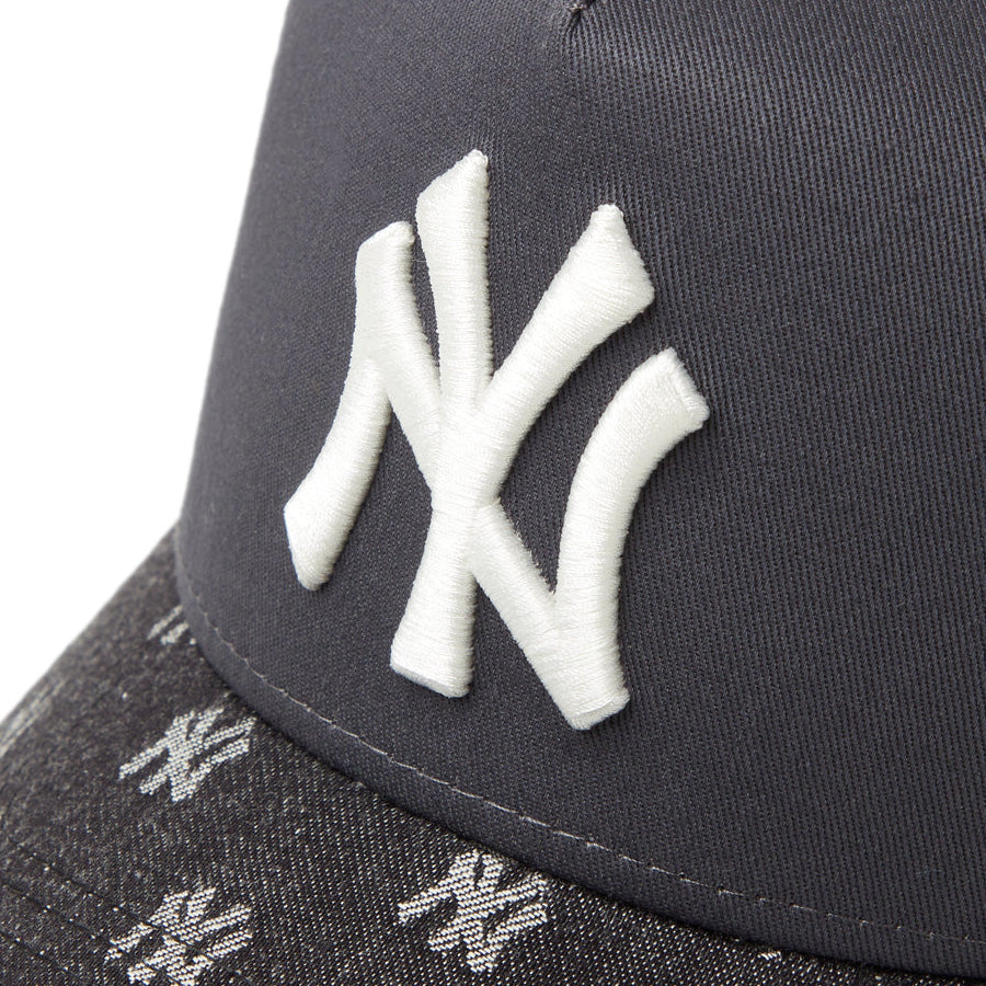 9FORTY A-Frame トラッカー MLB Jacquard ニューヨーク・ヤンキース ブラック/クローム