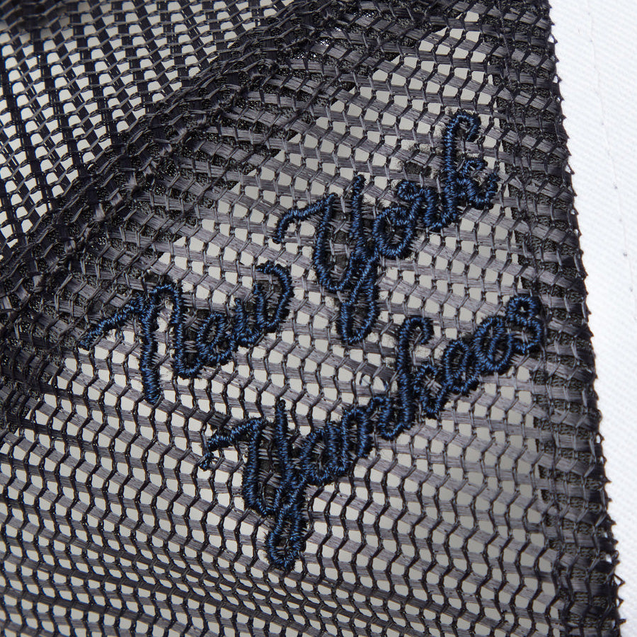 9FORTY A-Frame トラッカー MLB Mesh Embroidery ニューヨーク・ヤンキース ホワイト/ネイビー