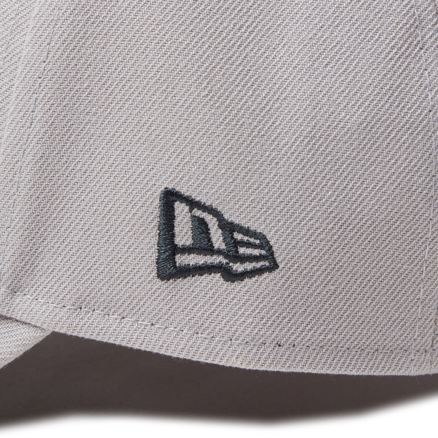9FORTY College Logo グレー