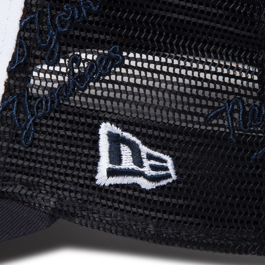 Youth 9FORTY A-Frame トラッカー MLB Mesh Embroidery ニューヨーク・ヤンキース ホワイト/ネイビー