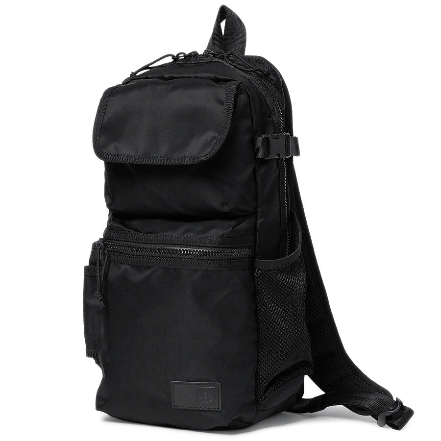 スリングボディバッグ 12L ナイロンツイル ブラック