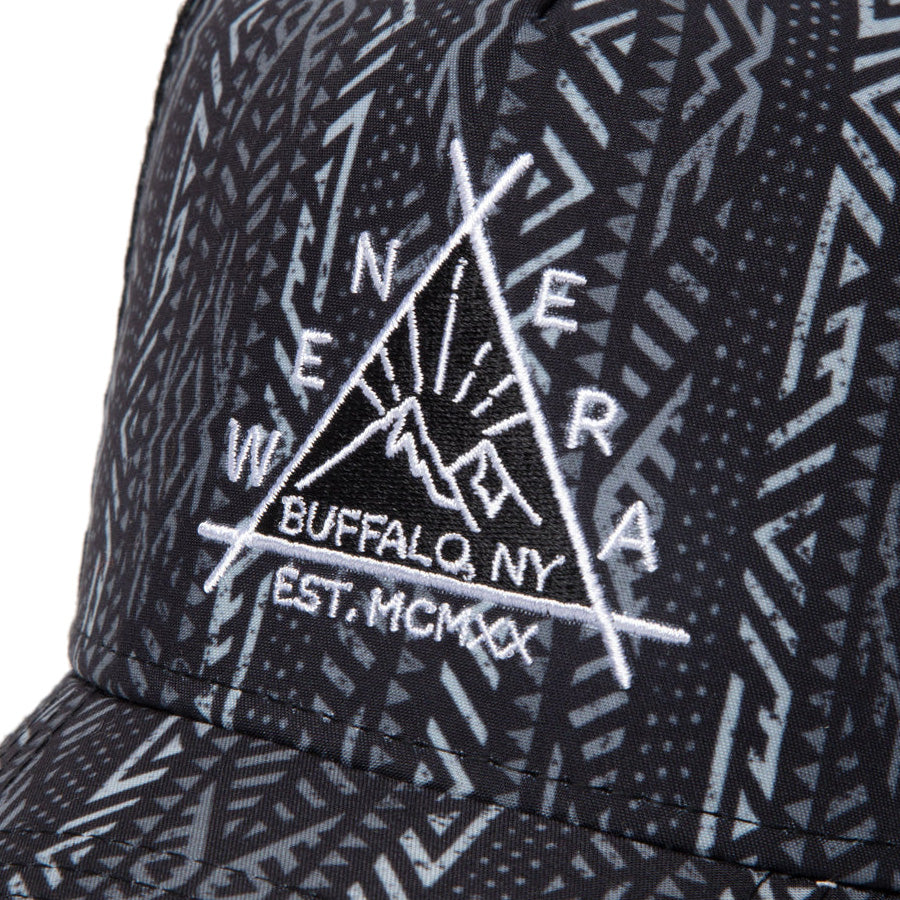 9FORTY A-Frame トラッカー Triangle Logo ツリーカモ | アウトドア