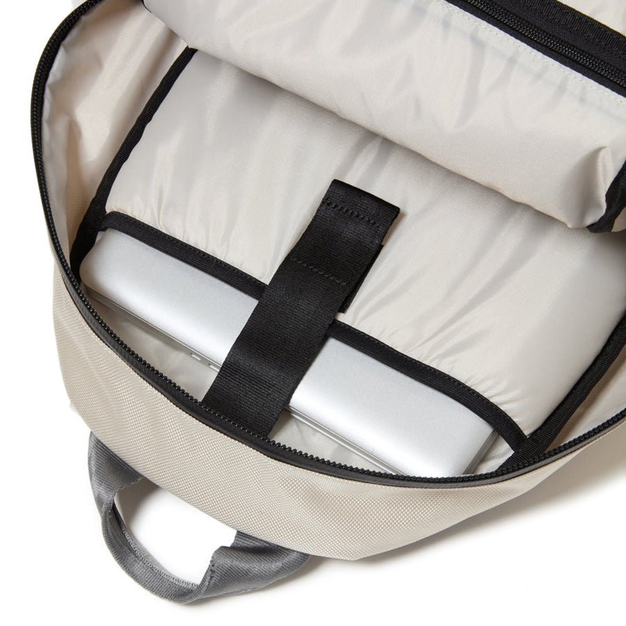 ライトパック 27L ストーン