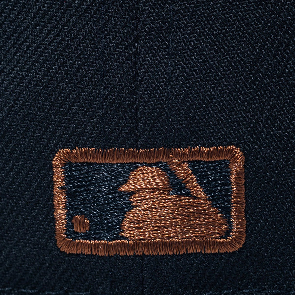 59FIFTY St. Valentine's Day サンディエゴ・パドレス ブラック/ウォルナット レイヤードバイザー