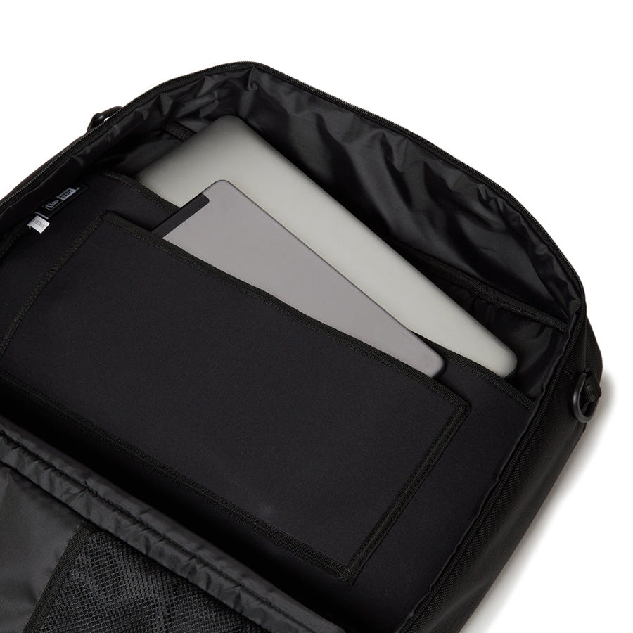 【アーバン ユーティリティ コレクション】スリーウェイ ブリーフバッグ 26L ブラック