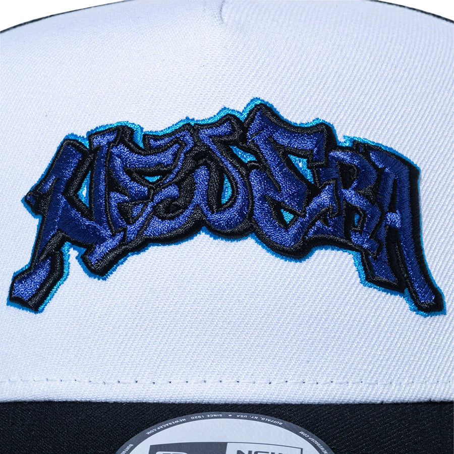 9FORTY A-Frame トラッカー Throw up Logo ホワイト/ブラック