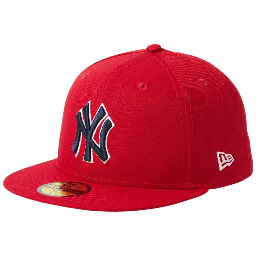 ニューエラ キャップ 帽子 NEW ERA CAP 59FIFTY MLB Scarlet ニューヨーク ヤンキース スカーレット ネイビー 15137356 右斜め前