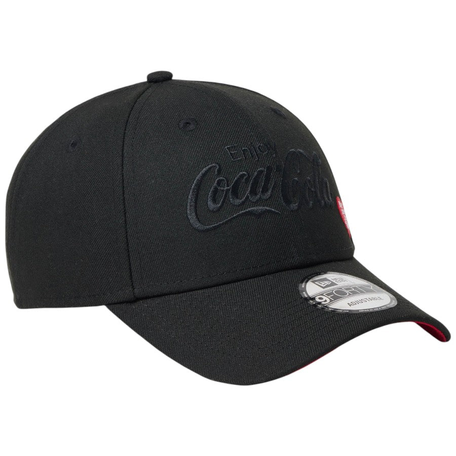 ニューエラ キャップ 帽子 NEW ERA CAP 9FORTY Coca-Cola designed by Kosuke Kawamura コカ･コーラ ブラック 15156410 左斜め前