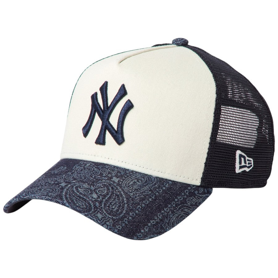 ニューエラ キャップ 帽子 NEW ERA CAP 9FORTY A-Frame トラッカー Laser Burn Out Denim デニム バンダナ柄 ニューヨーク ヤンキース クロームホワイト/デニム 15137097 右斜め前