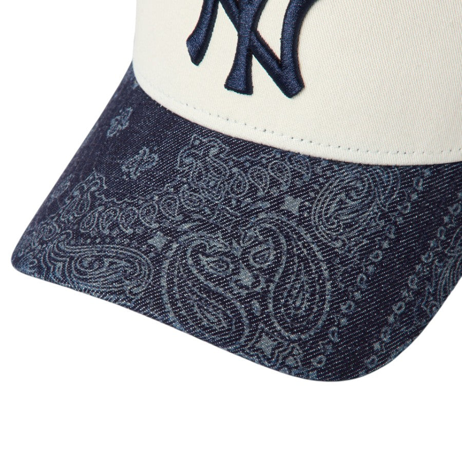 ニューエラ キャップ 帽子 NEW ERA CAP 9FORTY A-Frame トラッカー Laser Burn Out Denim デニム バンダナ柄 ニューヨーク ヤンキース クロームホワイト/デニム 15137097 バイザー