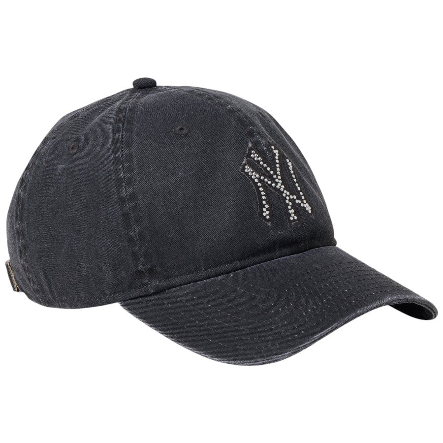 ニューエラ キャップ 帽子 NEW ERA CAP 9TWENTY Rhinestone ラインストーン ニューヨーク ヤンキース ブラック 15137181 左斜め前