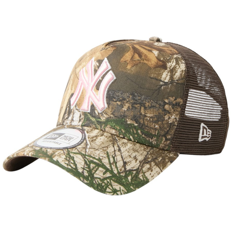 ニューエラ メッシュ キャップ 帽子 NEW ERA CAP 9FORTY A-Frame トラッカー MLB Real Tree Camo ニューヨーク ヤンキース リアルツリーカモ 15137096 右斜め前