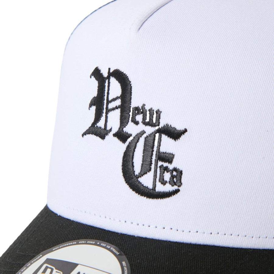 ニューエラ キャップ 帽子 NEW ERA CAP 9FORTY A-Frame トラッカー Old English オールド イングリッシュ 2-Tone ツートーン ホワイト ブラック 15137095 フロントロゴ
