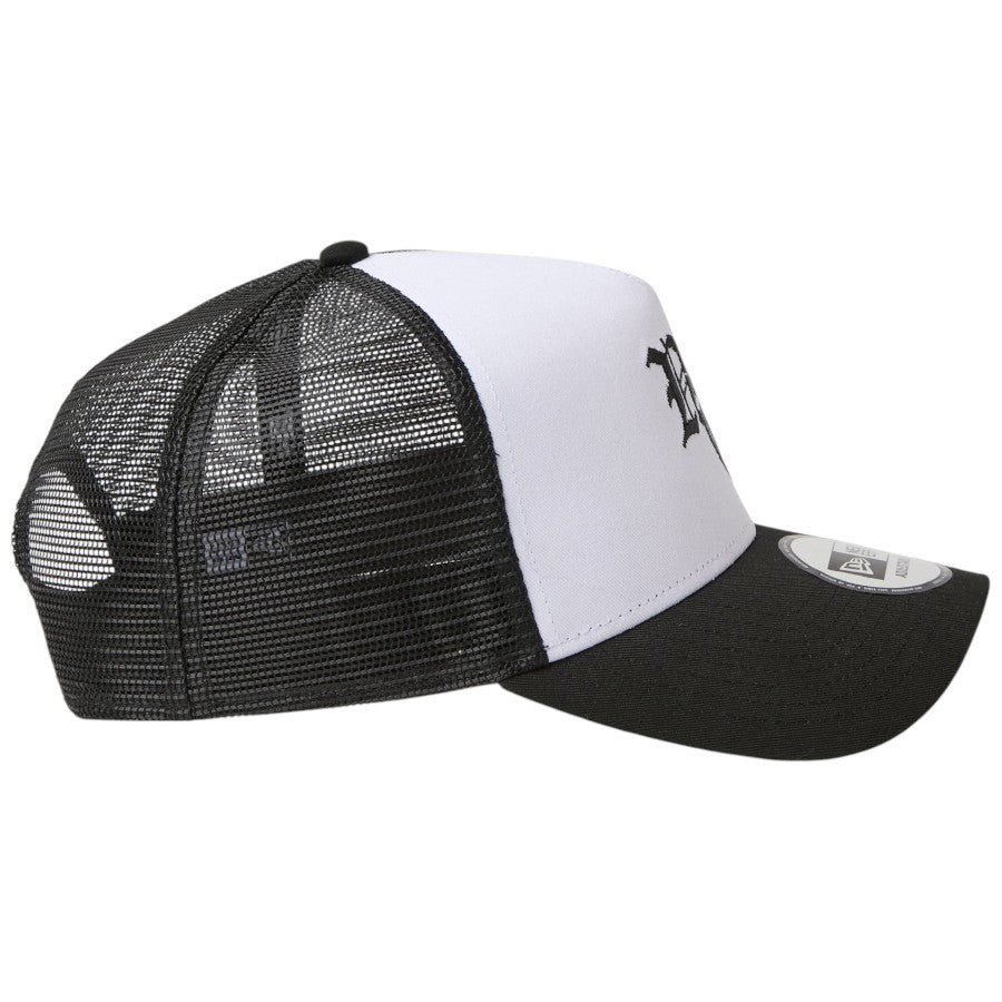 ニューエラ キャップ 帽子 NEW ERA CAP 9FORTY A-Frame トラッカー Old English オールド イングリッシュ 2-Tone ツートーン ホワイト ブラック 15137095 右サイド