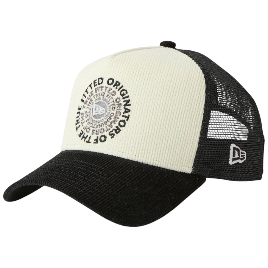 ニューエラ キャップ 帽子 NEW ERA CAP 9FORTY A-Frame トラッカー Corduroy コーデュロイ OOTTF ブラック/クローム 15137090 右斜め前