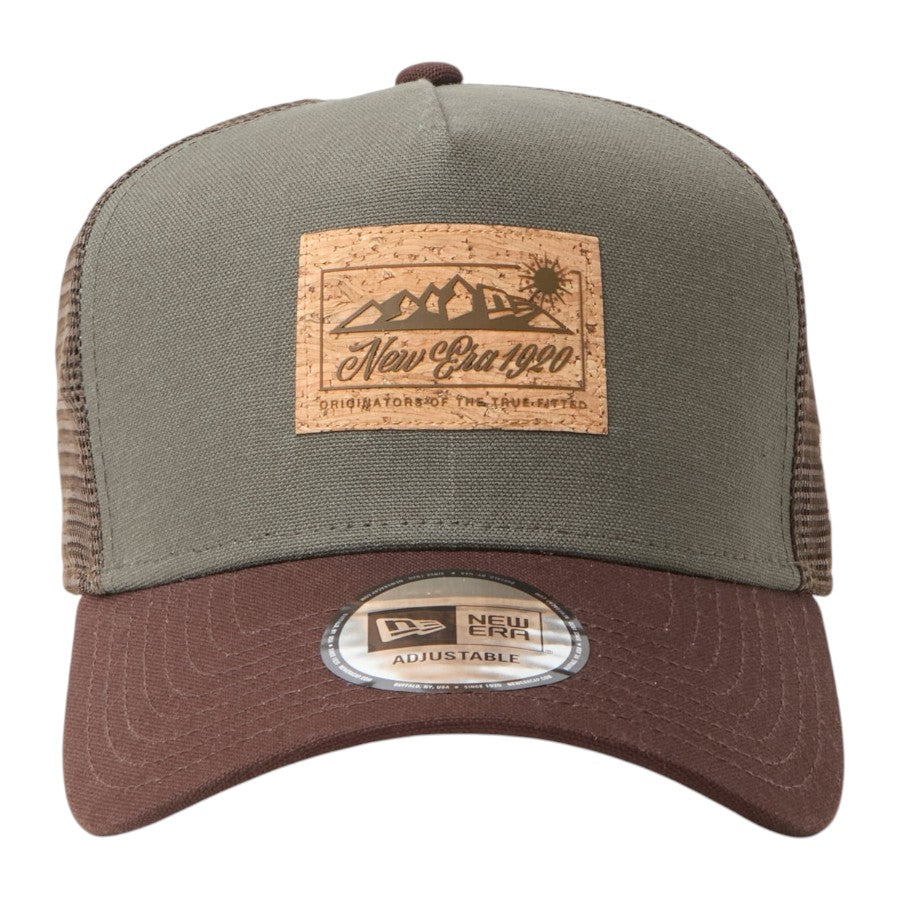 ニューエラ キャップ 帽子 NEW ERA CAP 9FORTY A-Frame トラッカー Cork Patch コルクパッチ モス/バーントウッド 15125115 | アウトドア 正面