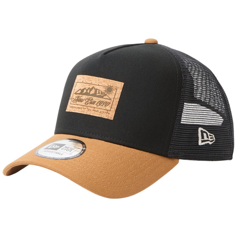ニューエラ キャップ 帽子 NEW ERA CAP 9FORTY A-Frame トラッカー Cork Patch コルクパッチ ブラック/ライトブロンズ 15125117 | アウトドア 右斜め前