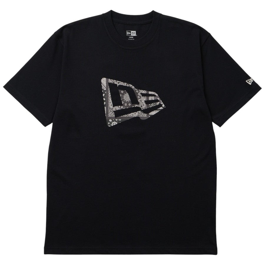 ニューエラ アパレル NEW ERA 半袖 コットン Tシャツ Oriental Paisley ペイズリー フラッグロゴ ブラック 14856699 フロント
