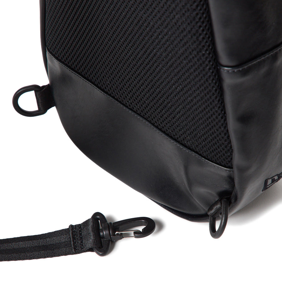 ニューエラ バッグ BAG NEW ERA ボディバッグ シンセティックレザー ブラック 15121565 取り外し