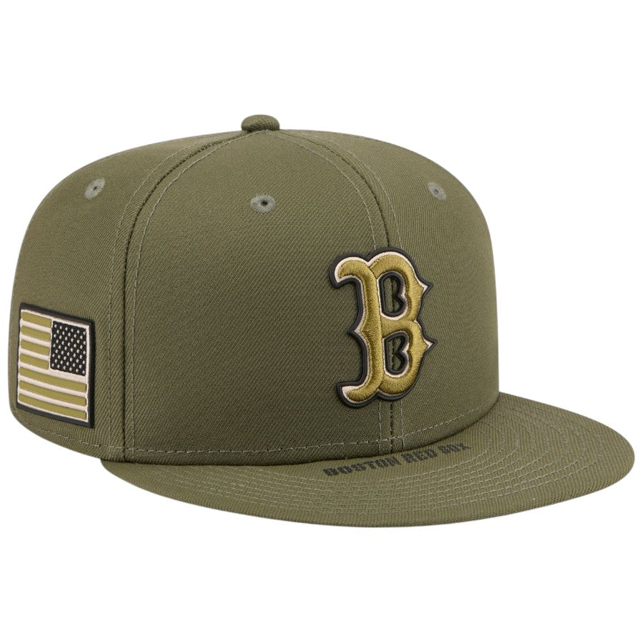 ニューエラ キャップ 帽子 NEW ERA CAP 59FIFTY オンフィールド MLB 2026 Armed Forces Day アームド フォーシズ デー ボストン レッドソックス ニューオリーブ 14939295 左斜め前