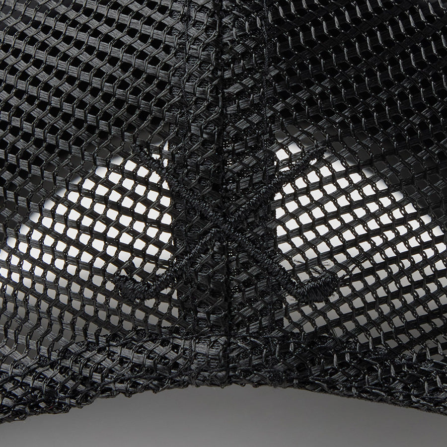 ニューエラ キャップ 帽子 NEW ERA CAP 9FORTY A-Frame トラッカー Vintage PEANUTS ピーナッツ スヌーピー GOLF ボックスロゴ クロームホワイト/ブラック 14865325 | ゴルフ リア 刺繍