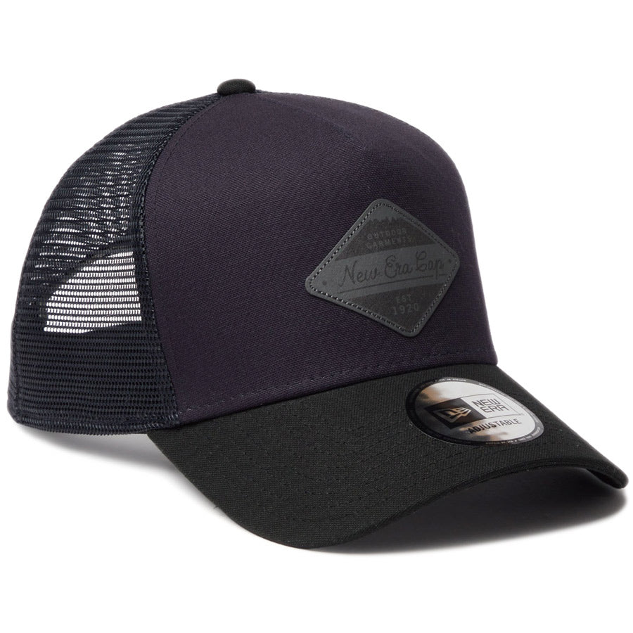 ニューエラ キャップ NEW ERA 9FORTY A-Frame トラッカー Duck Canvas ダック キャンバス ネイビー/ブラック 14774382 | アウトドア 左斜め