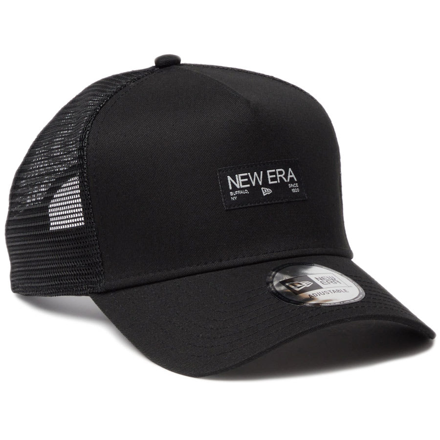 ニューエラ キャップ NEW ERA CAP 9FORTY A-Frame トラッカー Metal Flag メタルフラッグ ブラック/シルバー 14744909 左斜め