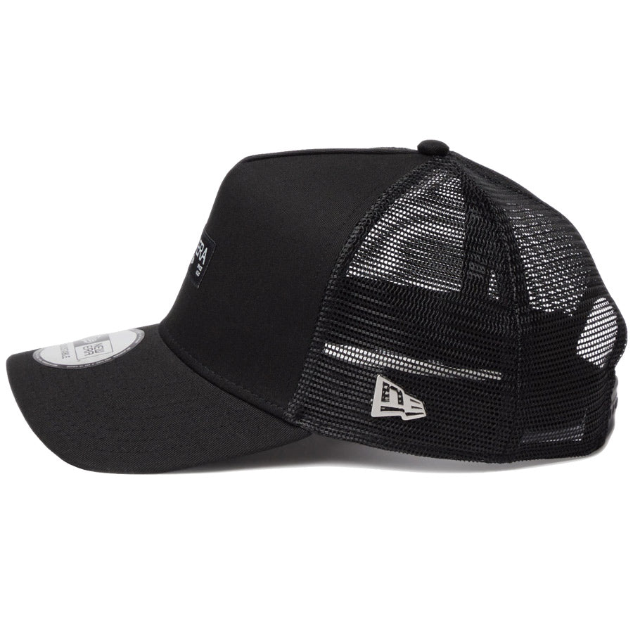 ニューエラ キャップ NEW ERA CAP 9FORTY A-Frame トラッカー Metal Flag メタルフラッグ ブラック/シルバー 14744909 左サイド