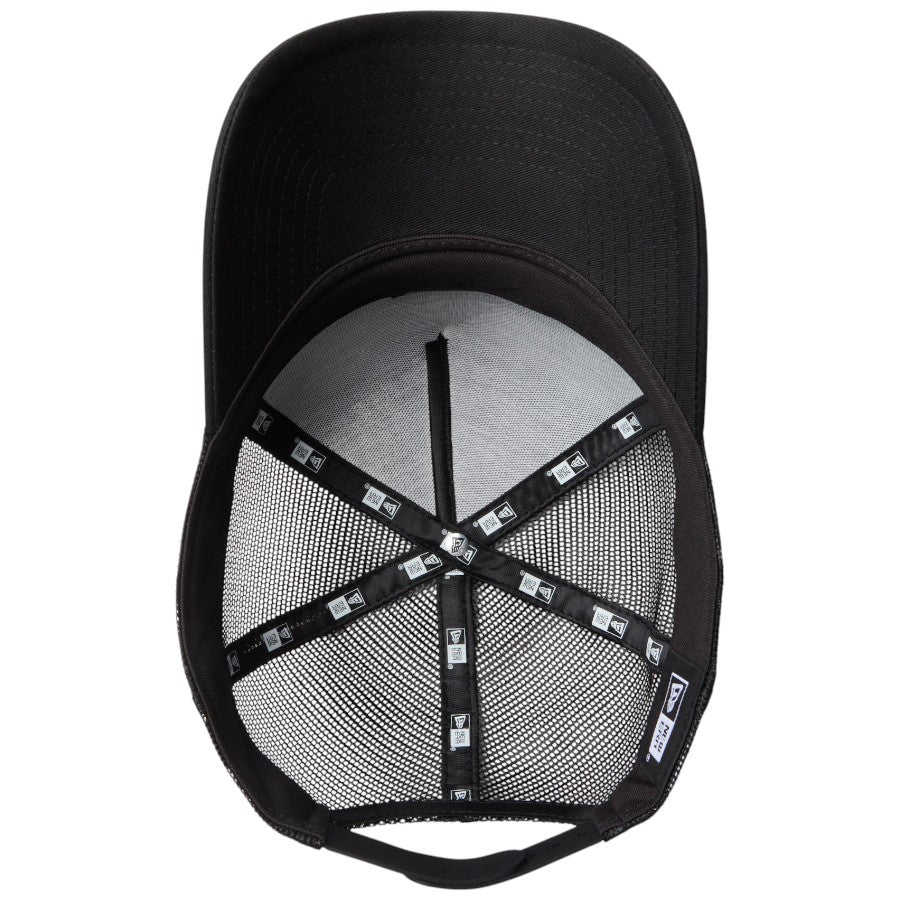 ニューエラ キャップ 帽子 NEW ERA CAP 9FORTY A-Frame トラッカー Metal Plate メタルプレート ブラック / メタリックゴールド 14744906 アンダーバイザー