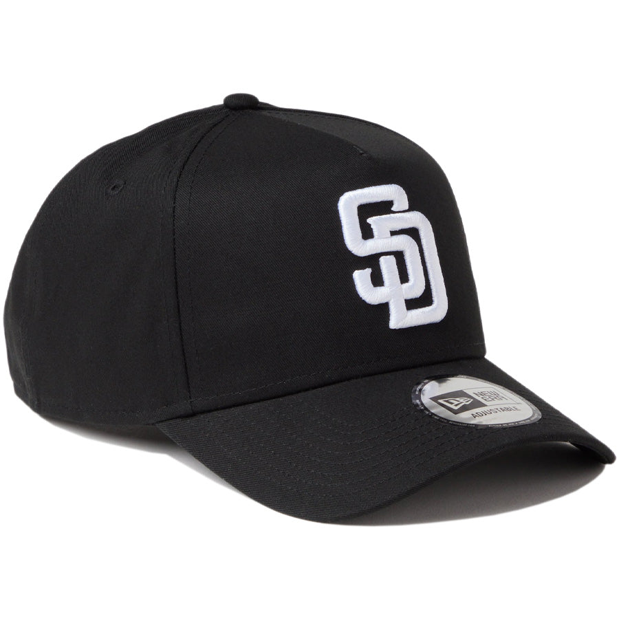 ニューエラ キャップ 帽子 NEW ERA CAP 9FORTY A-Frame MLB サンディエゴ パドレス ブラック/ホワイト 14942647 左斜め前