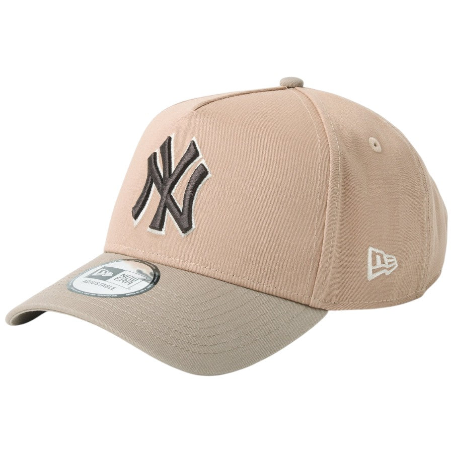 ニューエラ キャップ 帽子 NEW ERA CAP 9FORTY A-Frame MLB Mocha Mousse モカ ムース ニューヨーク ヤンキース タイムレストープ/アッシュブラウン 14744967 右斜め前