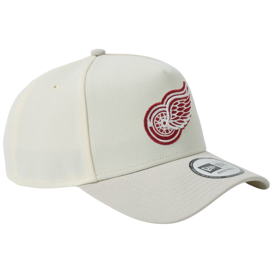 ニューエラ キャップ 帽子 NEW ERA CAP 9FORTY A-Frame NHL デトロイト レッドウィングス クロームホワイト/ストーン 14744965 左斜め前