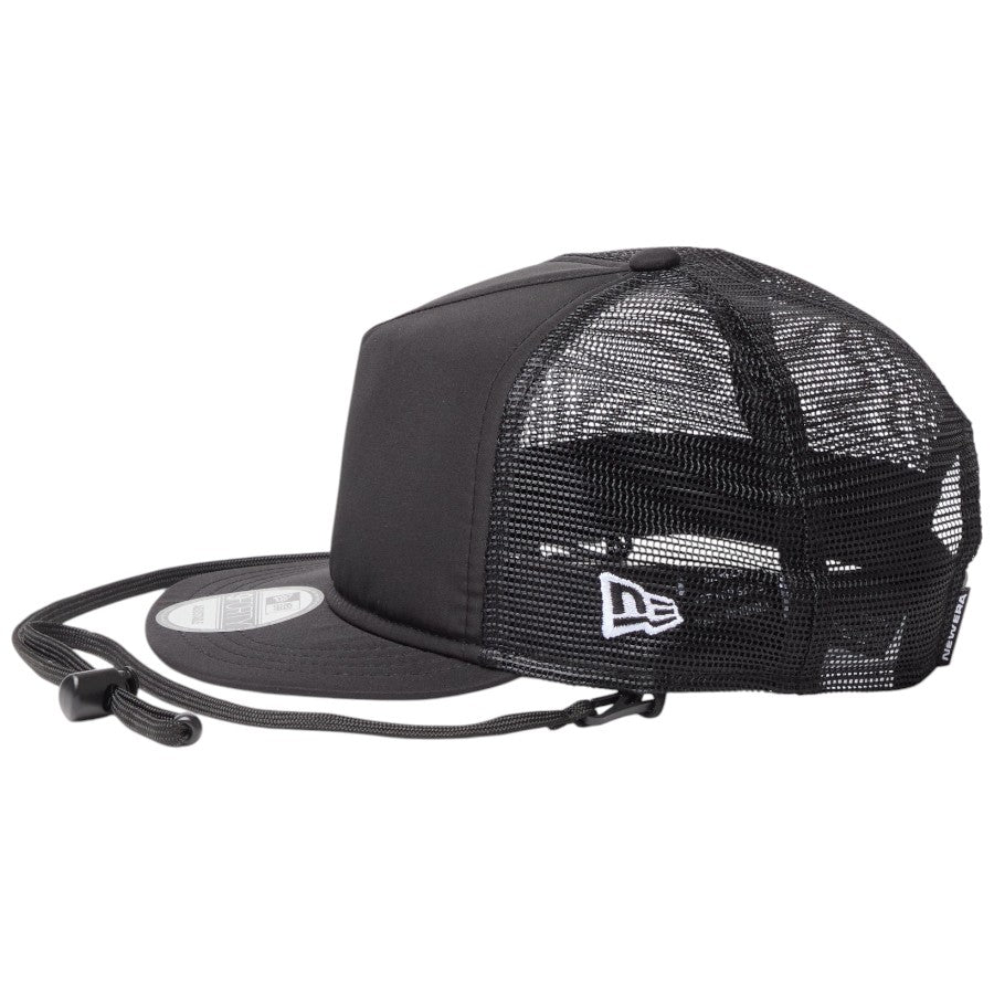 ニューエラ キャップ 帽子 NEW ERA CAP 9FORTY A-Frame トラッカー ショートバイザー Utility Collection Tech Surf ブラック 14774369｜アウトドア 左サイド