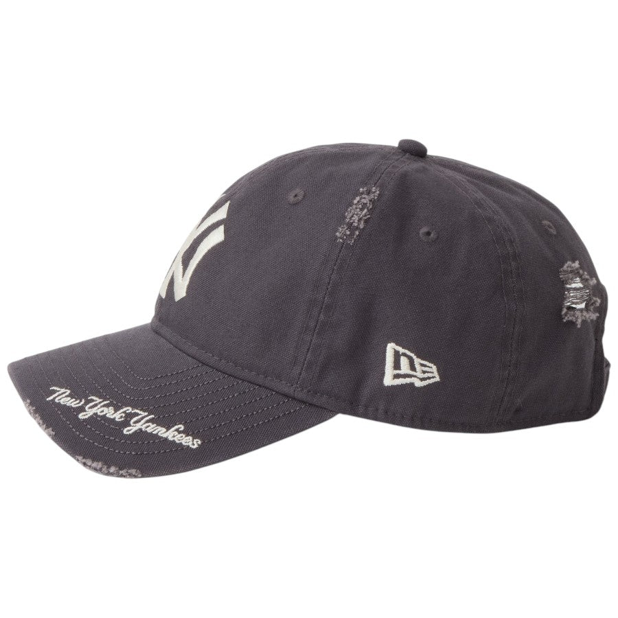 ニューエラ キャップ 帽子 NEW ERA CAP 9TWENTY MLB Visor Logo バイザーロゴ ダメージ ニューヨーク ヤンキース グラファイト 14745045 左サイド