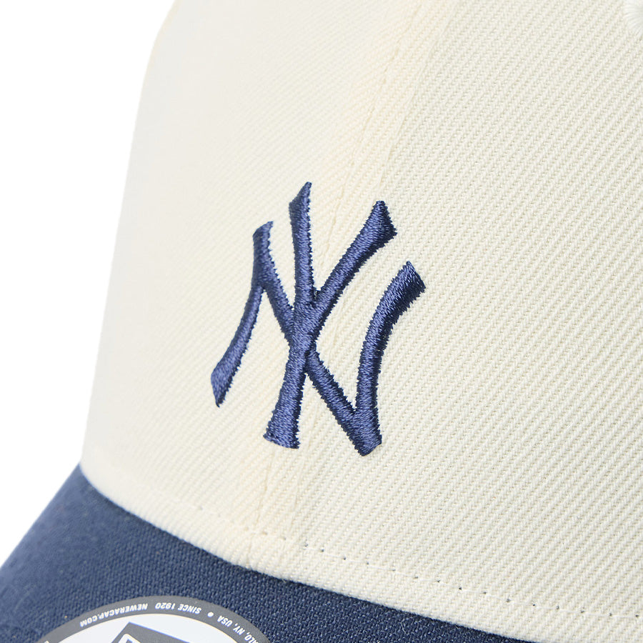 ニューエラ キャップ 帽子 NEW ERA CAP 9FORTY MLB ベージュ スウェットバンド ニューヨーク ヤンキース クロームホワイト/ナイトシフトネイビー 14744846 フロントロゴ