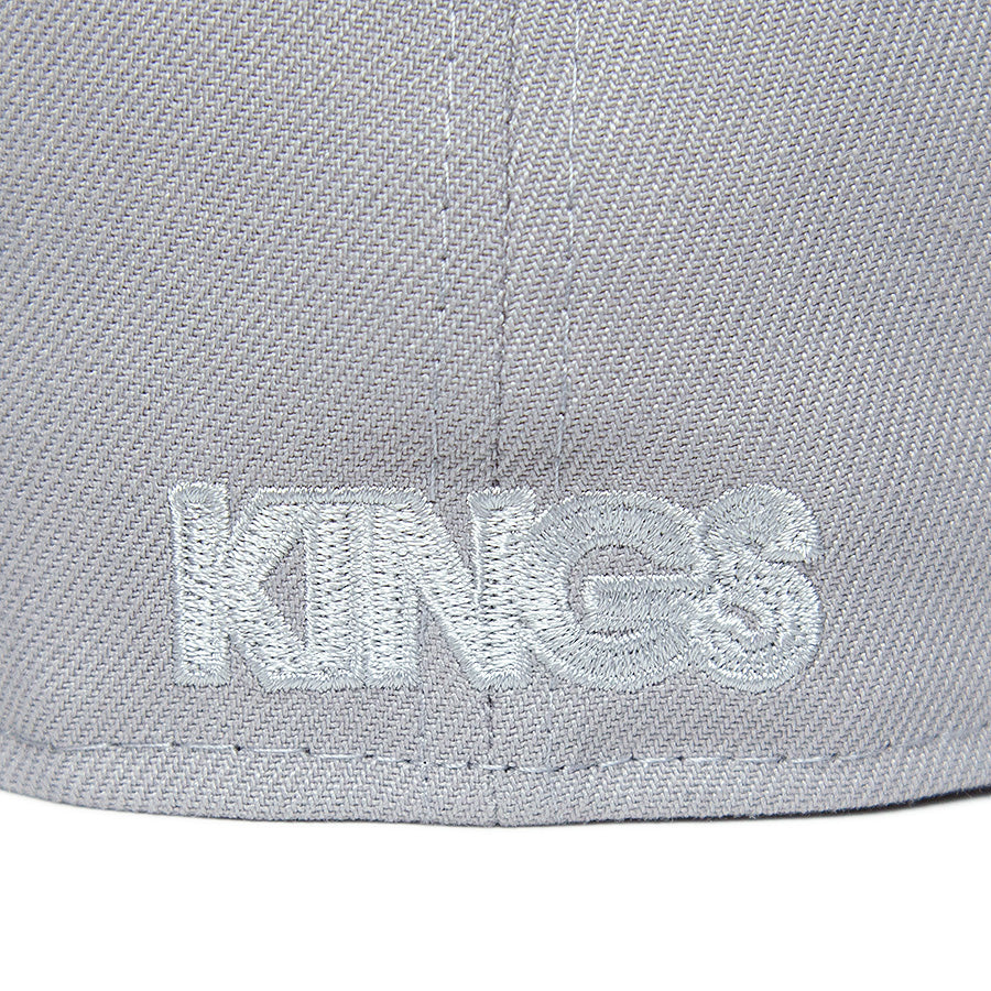 ニューエラ キャップ NEW ERA CAP CUSTUM KINGS 別注 59FIFTY ANTIQUE K グレー ホワイト 70900898 リアロゴ
