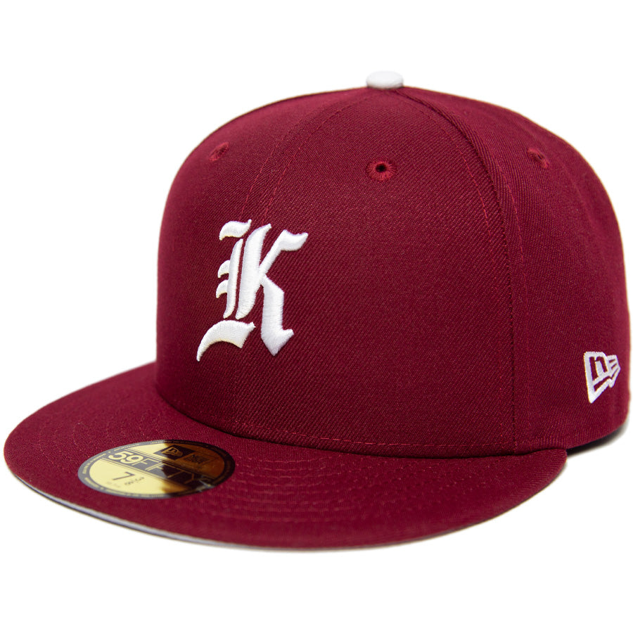 ニューエラ キャップ 帽子 NEW ERA CAP CUSTUM カスタム KINGS 別注 59FIFTY ANTIQUE K カーディナル ホワイト グレーアンダーバイザー 71030811 右斜め前