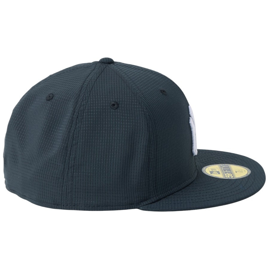 ニューエラ キャップ 帽子 NEW ERA CAP 59FIFTY Tech Air Dot Air MICROERA 通気性 撥水性 ニューヨーク ヤンキース ブラック 14774430｜アウトドア 右サイド