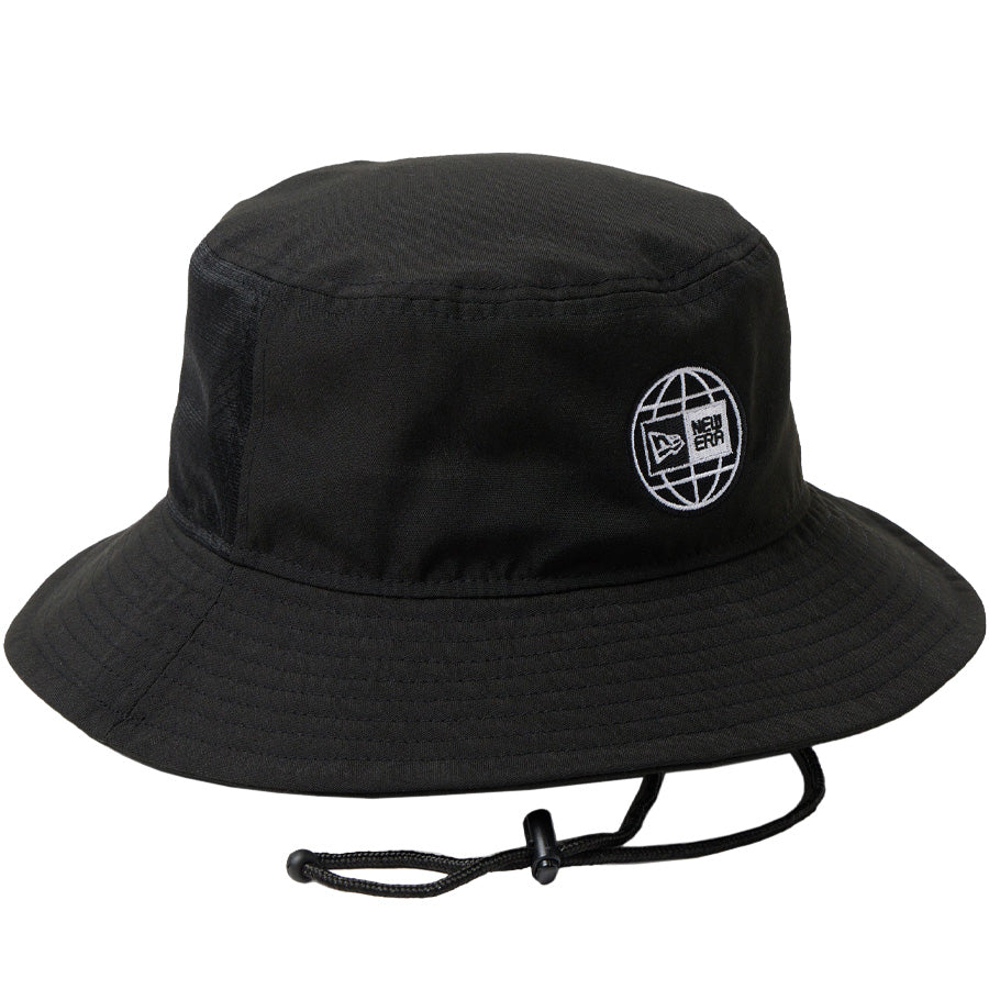 ニューエラ ハット 帽子 NEW ERA HAT アドベンチャーライト トラッカー Repreve® ニュートラッカーメッシュ ボックスロゴ ブラック 14774337｜アウトドア 左斜め前