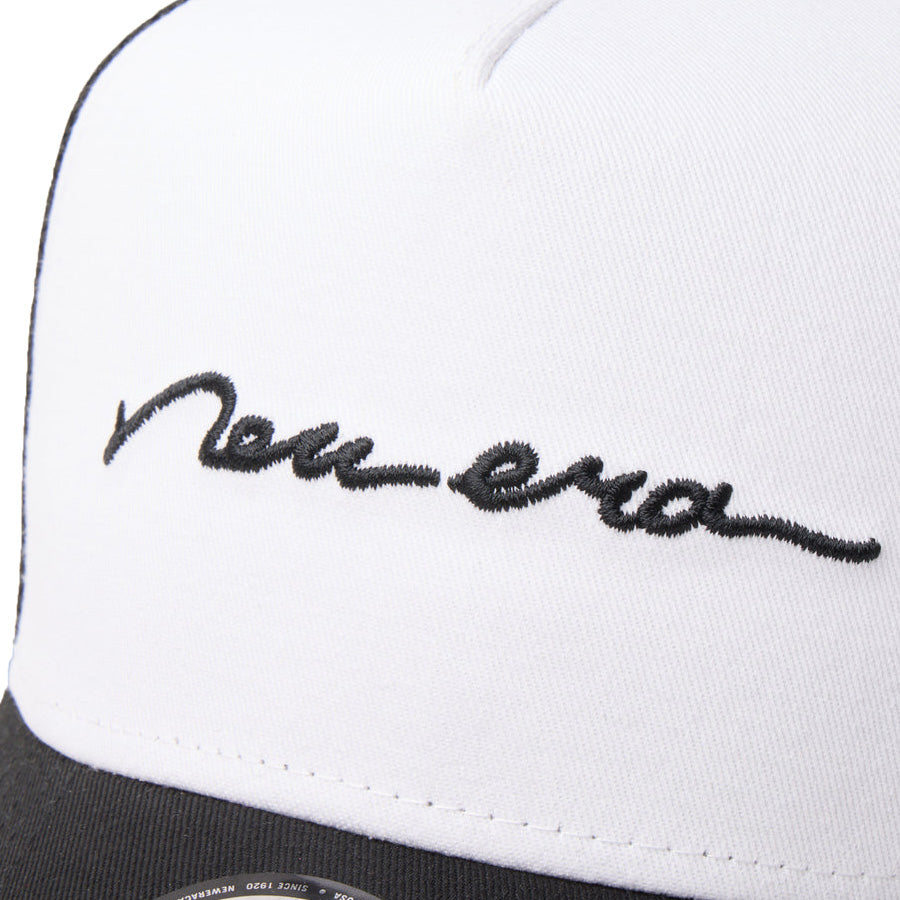 ニューエラ キャップ メッシュキャップ NEW ERA CAP 9FORTY A-Frame トラッカー Handwritten Logo Logo ホワイト/ブラック 14744919 フロントロゴ