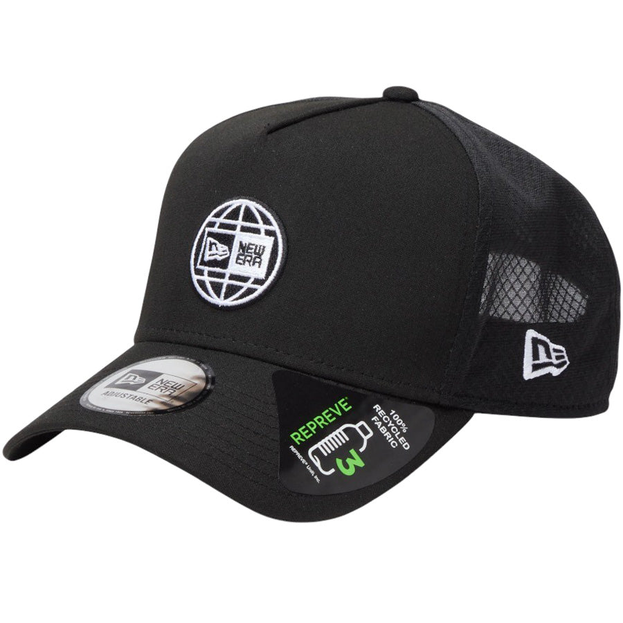 ニューエラ キャップ 帽子 NEW ERA CAP 9FORTY A-Frame トラッカー Repreve® ニュートラッカーメッシュ ボックスロゴ ブラック 14774375｜アウトドア 右斜め前