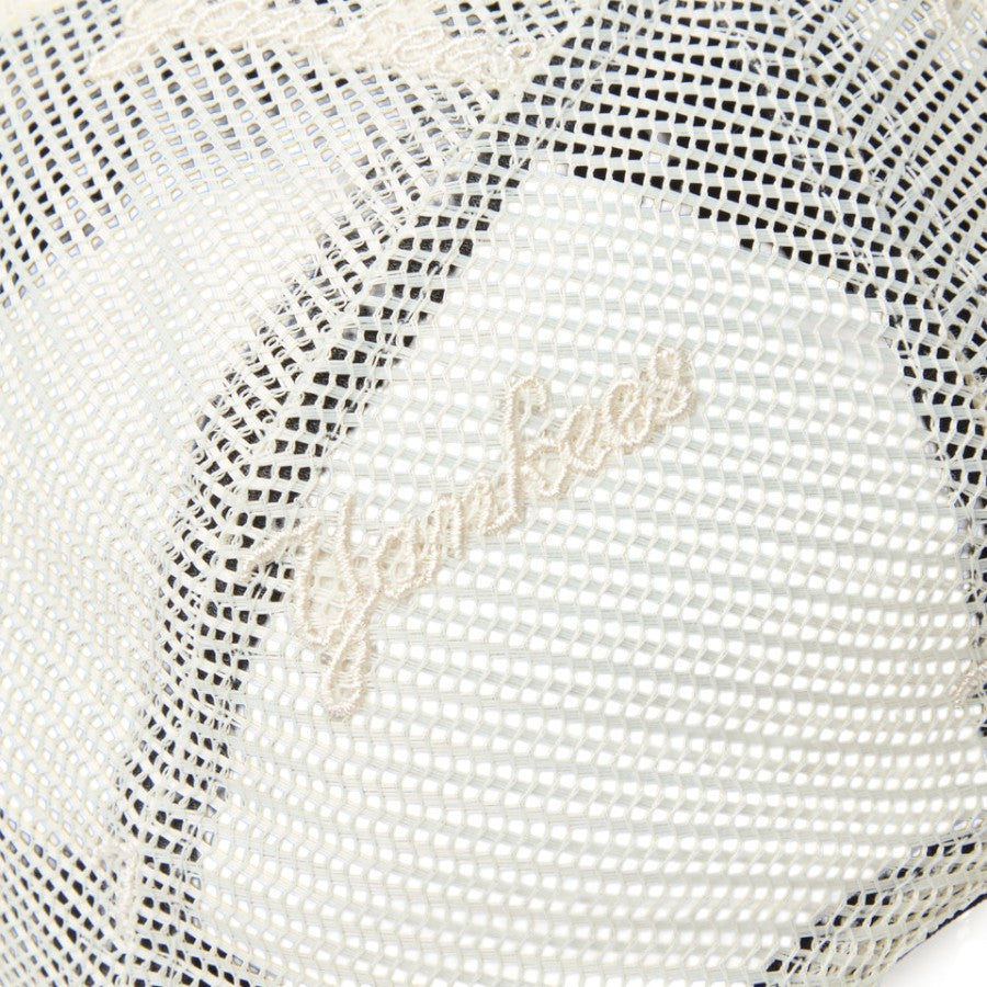 ニューエラ キャップ メッシュキャップ NEW ERA CAP 9FORTY A-Frame トラッカー ニューヨーク ヤンキース MLB Embroidered Mesh クロームホワイト 14744898 刺繍
