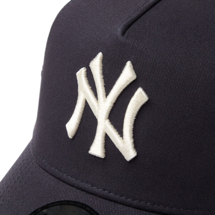 ニューエラ キャップ メッシュキャップ NEW ERA CAP 9FORTY A-Frame トラッカー ニューヨーク ヤンキース MLB Embroidered Mesh ネイビー 14744897 フロントロゴ